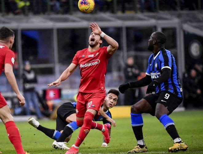 那不勒斯主场大胜佛罗伦萨，保持领先优势的简单介绍