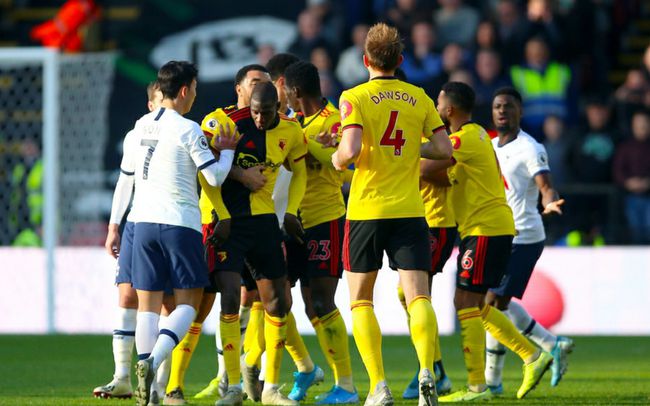 九游体育登录-热刺后防现危机，经验老将临危受命，救火未来