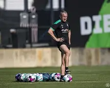 阿尔科罗宿命失利，一再无奈