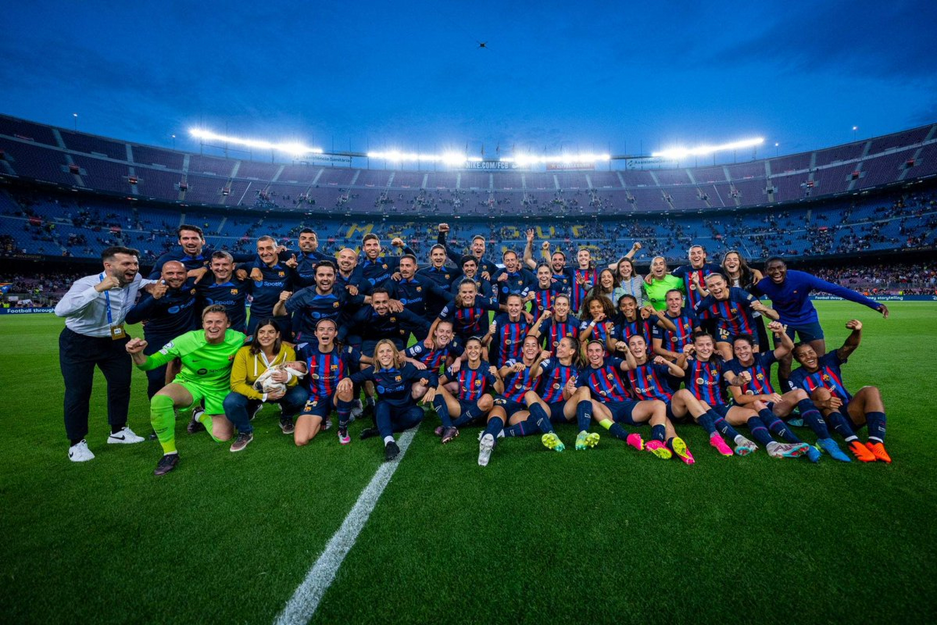 巴萨主场击败埃瓦尔，继续保持胜利