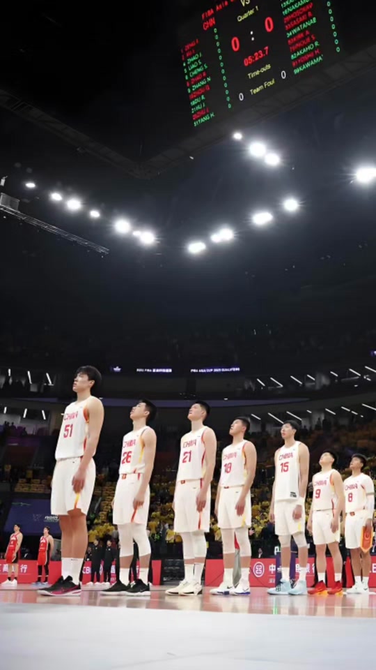 九游体育中国官网-包含西班牙顶尖球队再次交锋，球员奋力拼搏的词条