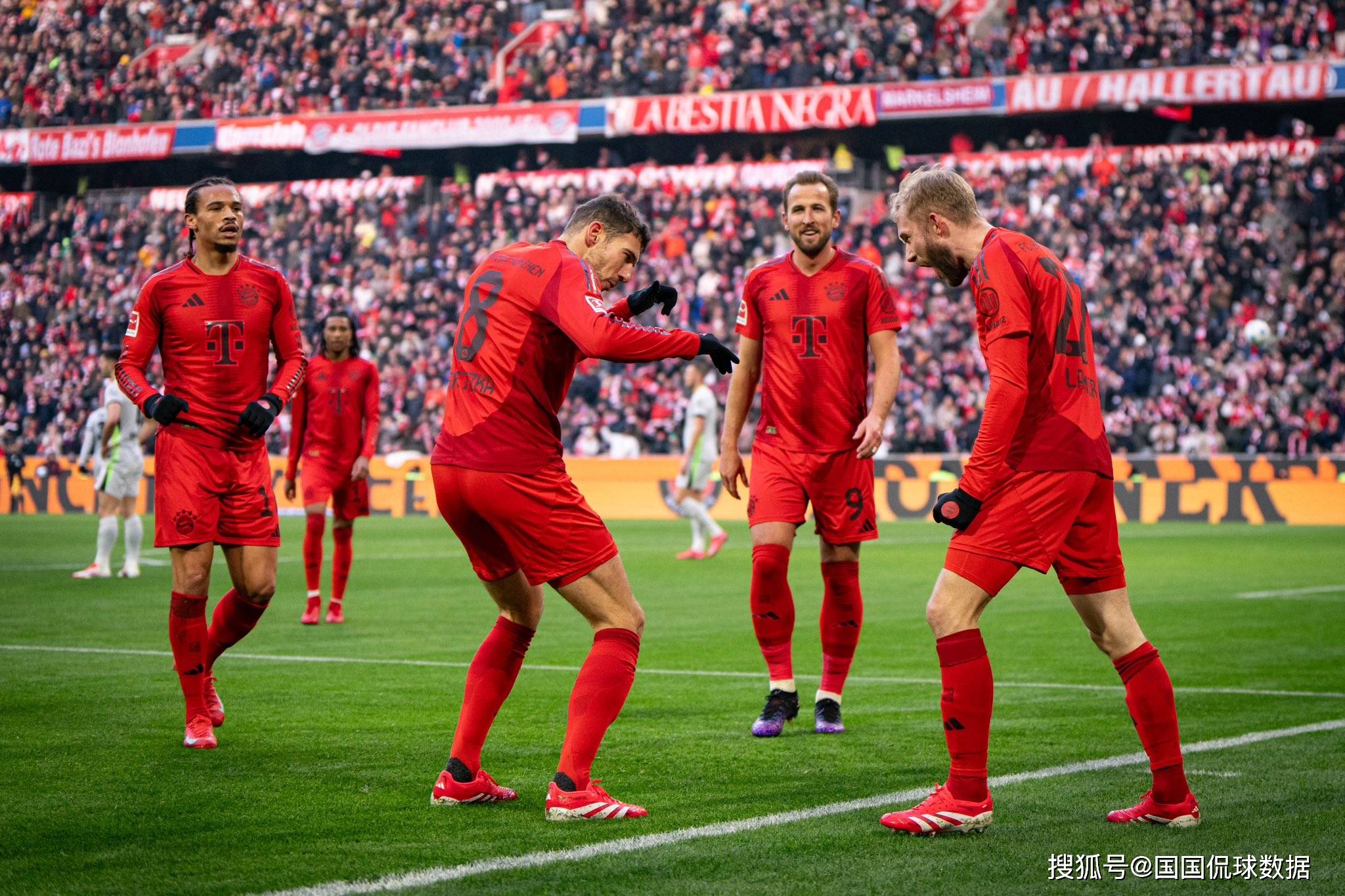 拜仁险胜，锁定欧冠资格赛区位置