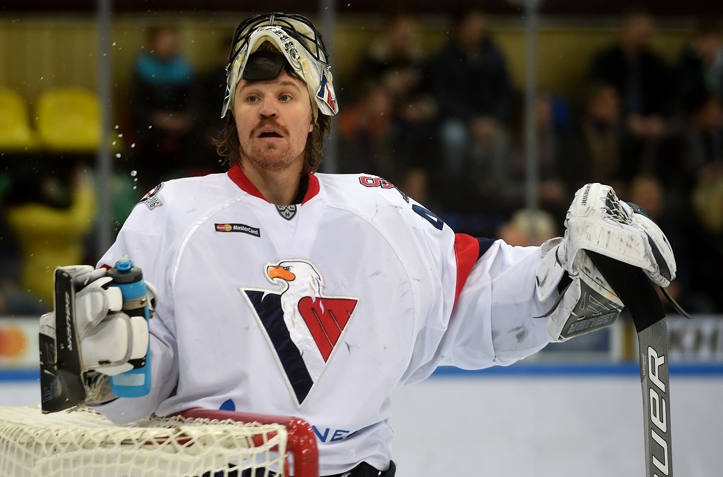 -关于斯洛伐克艰难取胜，下轮备战加紧的信息