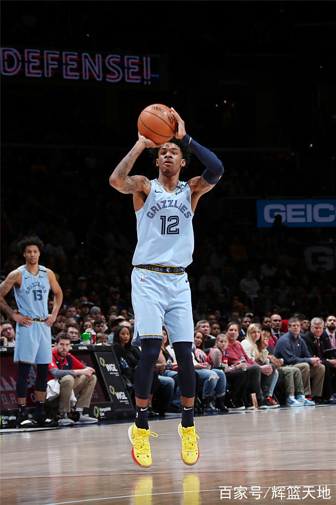 九游体育在线-包含爵士队取得连胜，势头强劲稳坐西部前三的词条