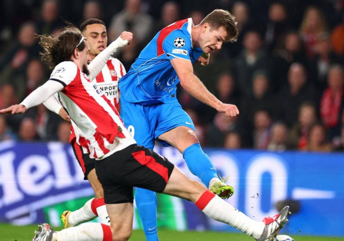 包含马德里竞技踢进制胜球，战胜对手反弹士气的词条